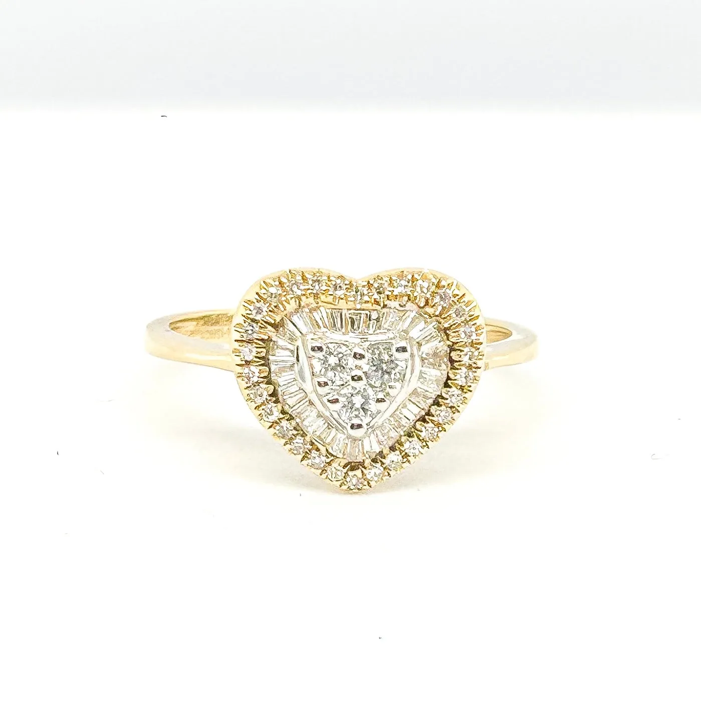 Golden Heart Diamond Ring 14kt