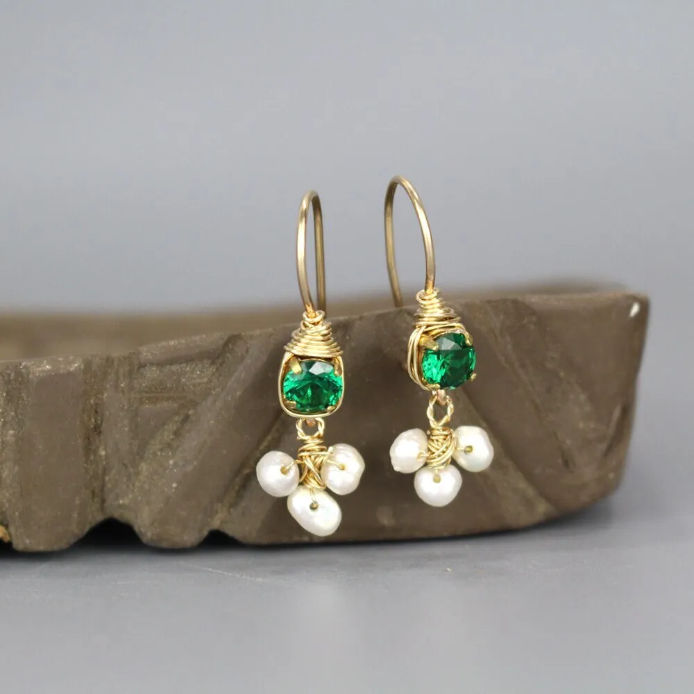 Green Zircon Pearl Small Clover Earrings