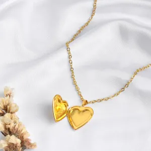 Hazey Gold Heart Necklace