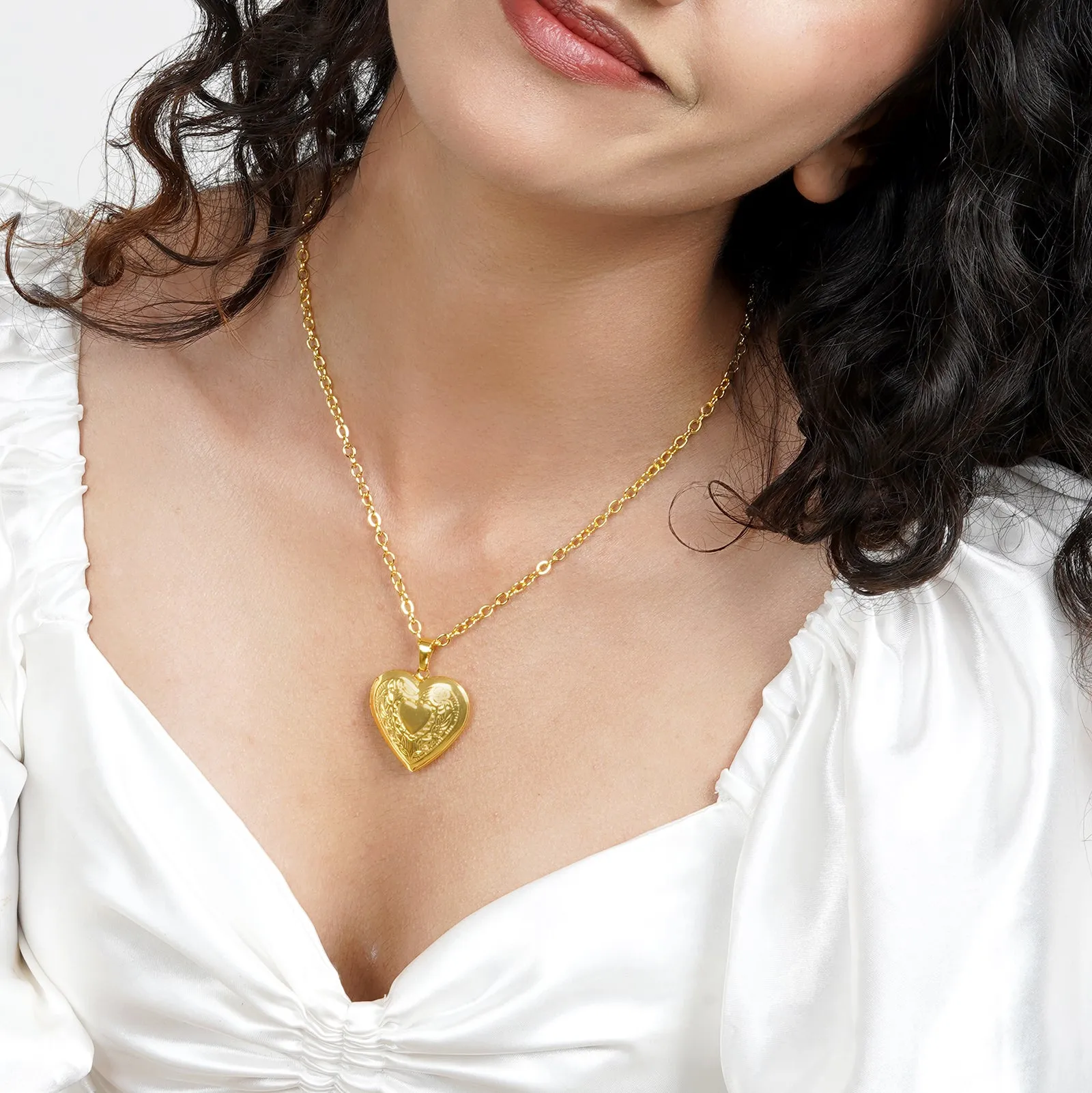 Hazey Gold Heart Necklace