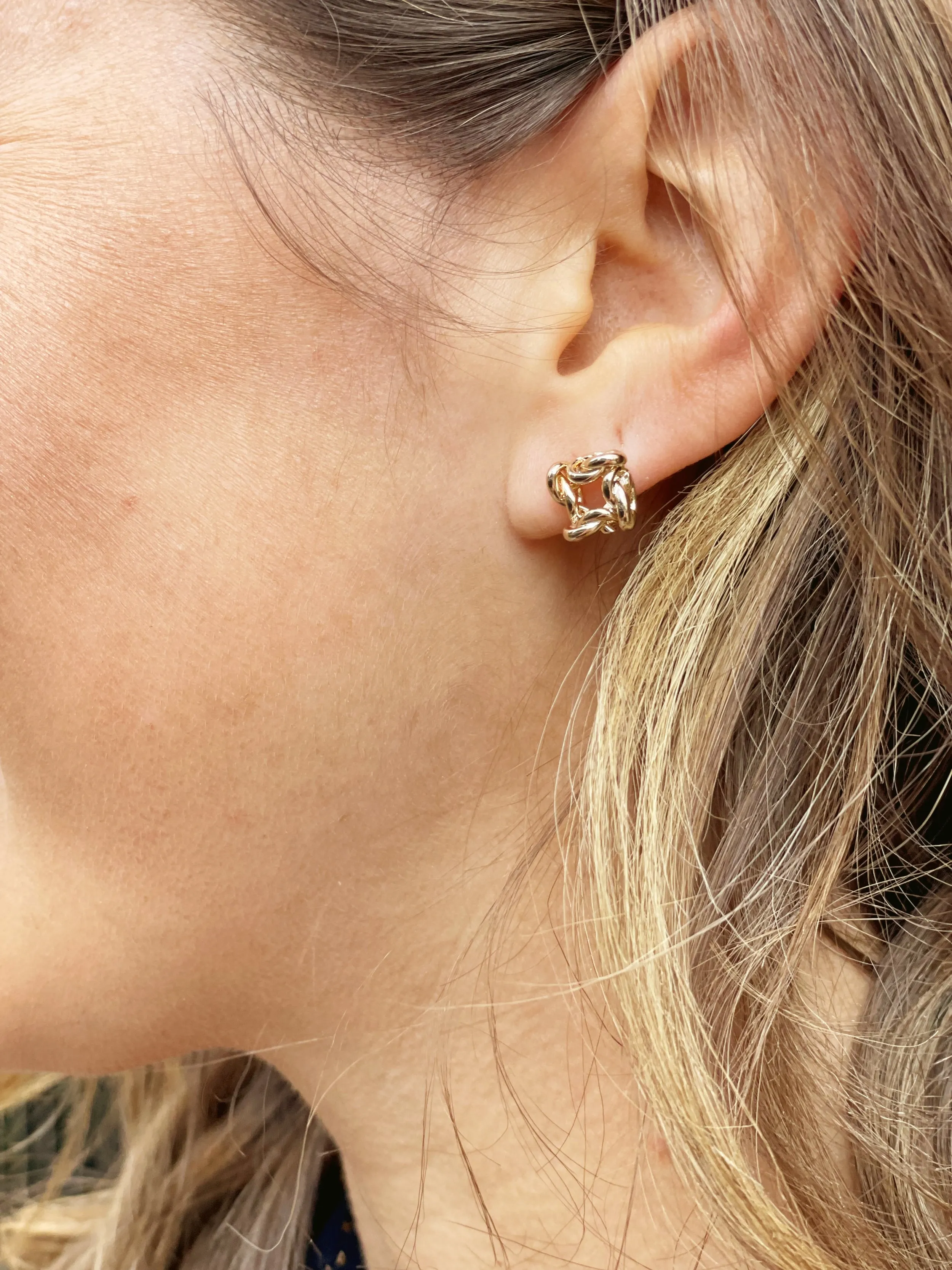 KNOT Stud Earrings