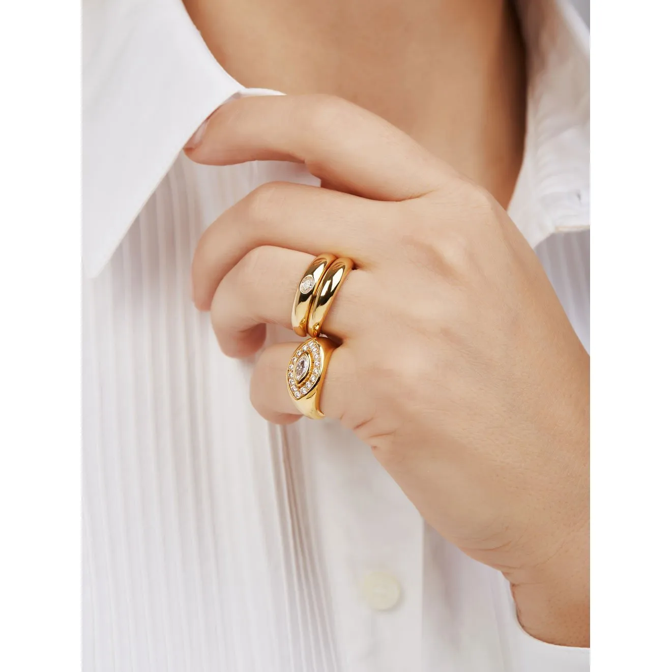 Lara band with white stone gold vermeil ring