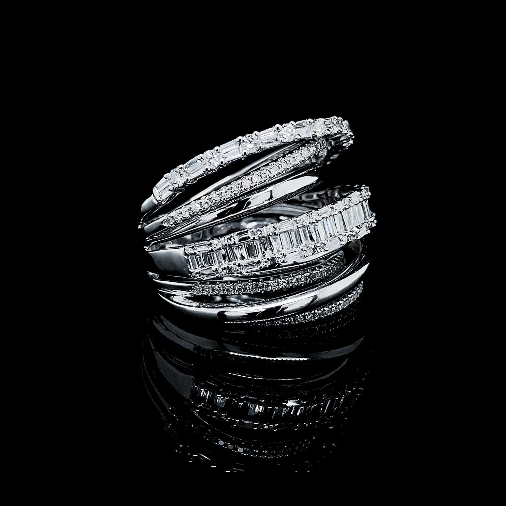 Large Baguette Crossover Diamond Ring 14kt