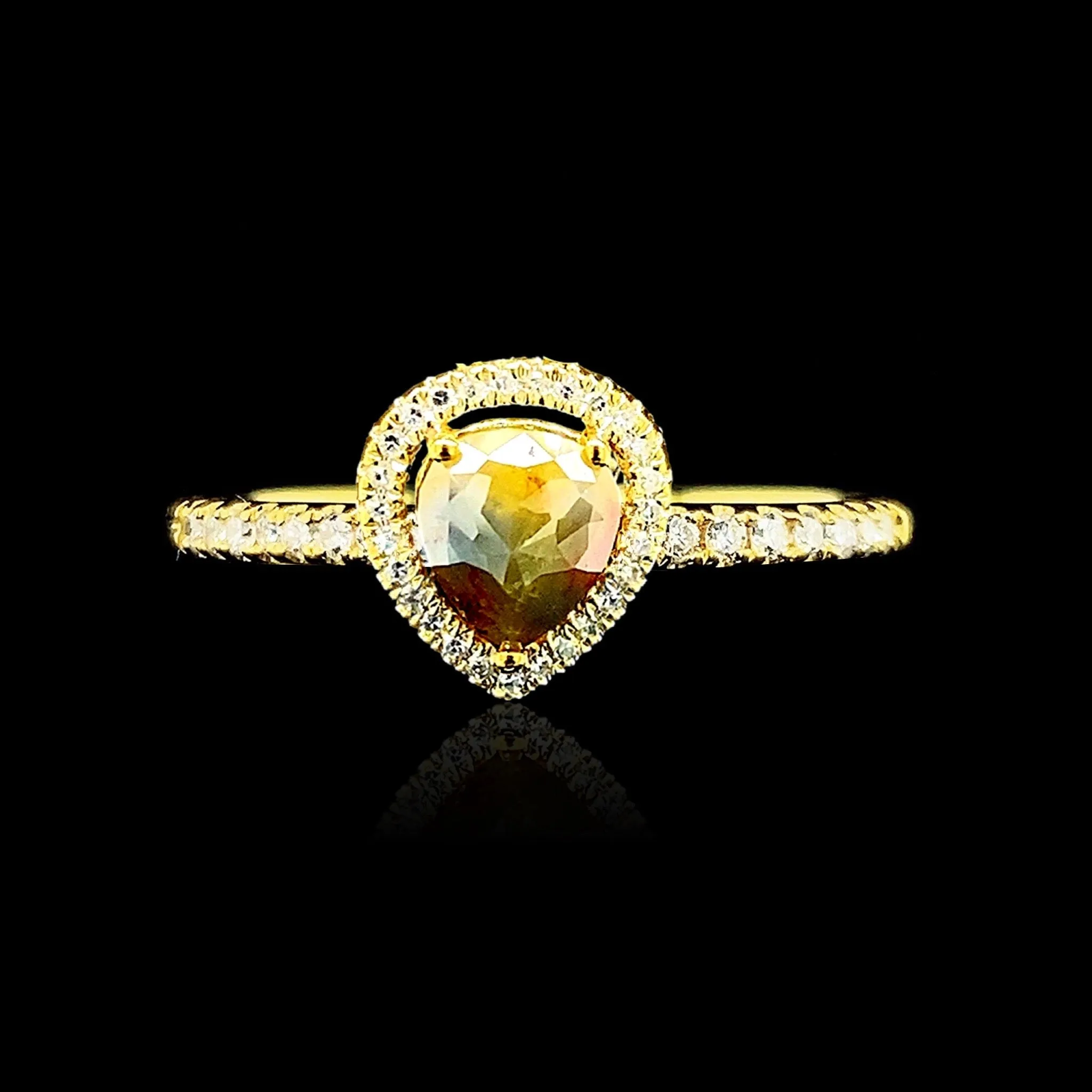 LVNA Signatures 2.17ct Diamantes Rainbow Colored Diamond Ring 14kt