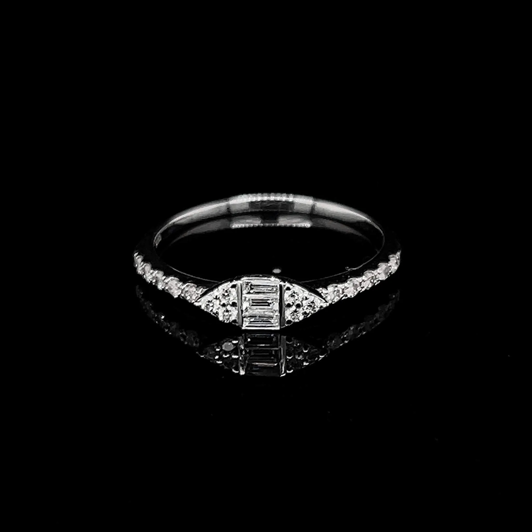 Marquise Diamond Ring 18kt