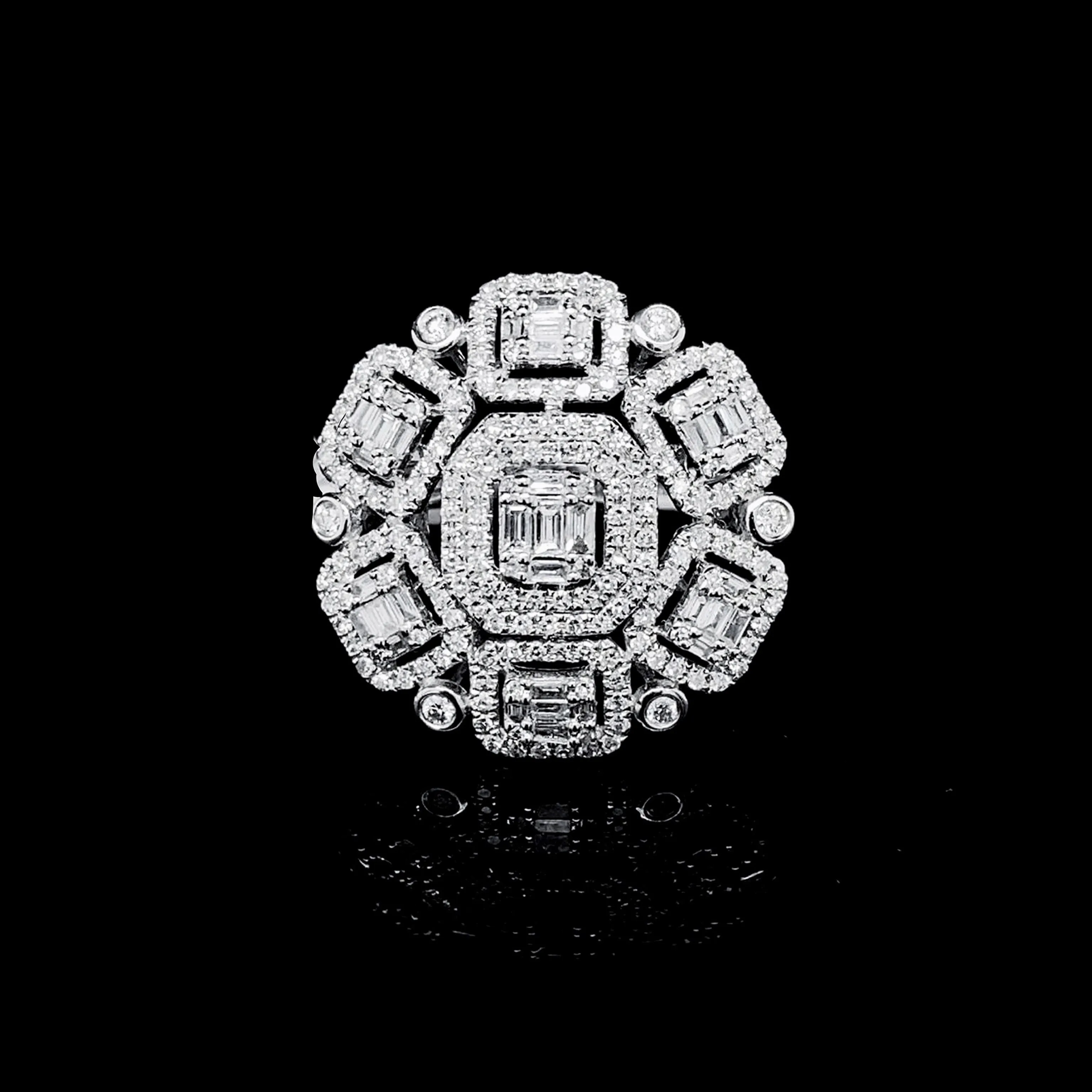 PREORDER | Floral Cluster Shape Statement Diamond Ring 14kt