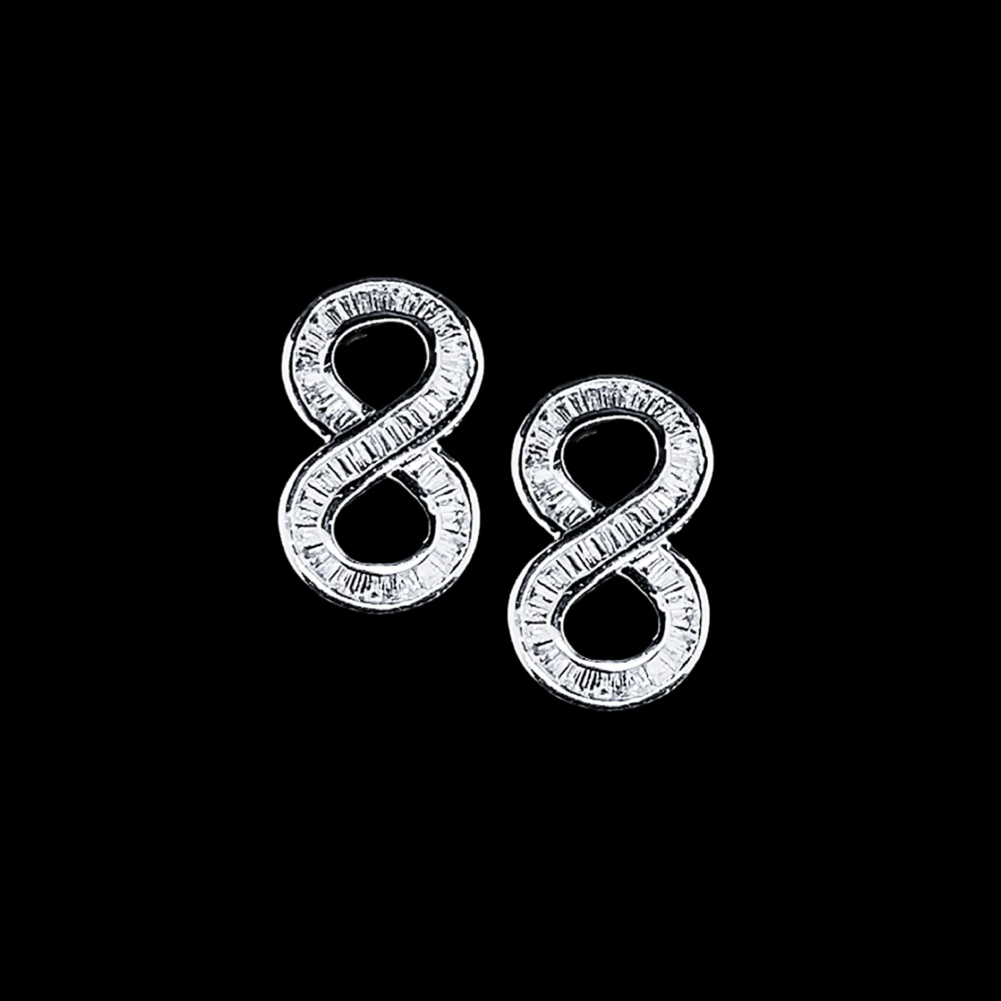 PREORDER | Infinity Baguette Stud Diamond Earrings 18kt