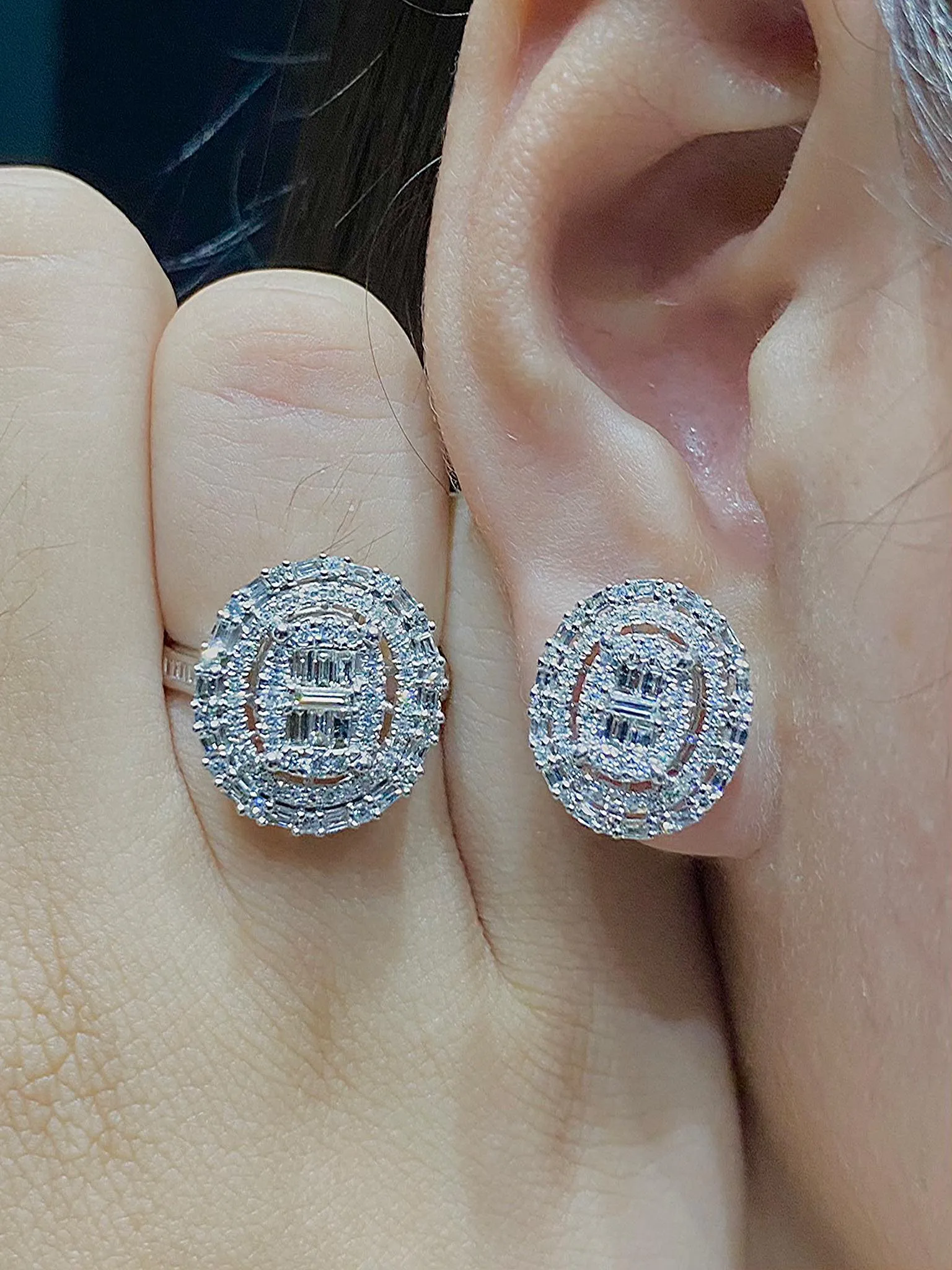 Round Baguette Diamond Set 14kt