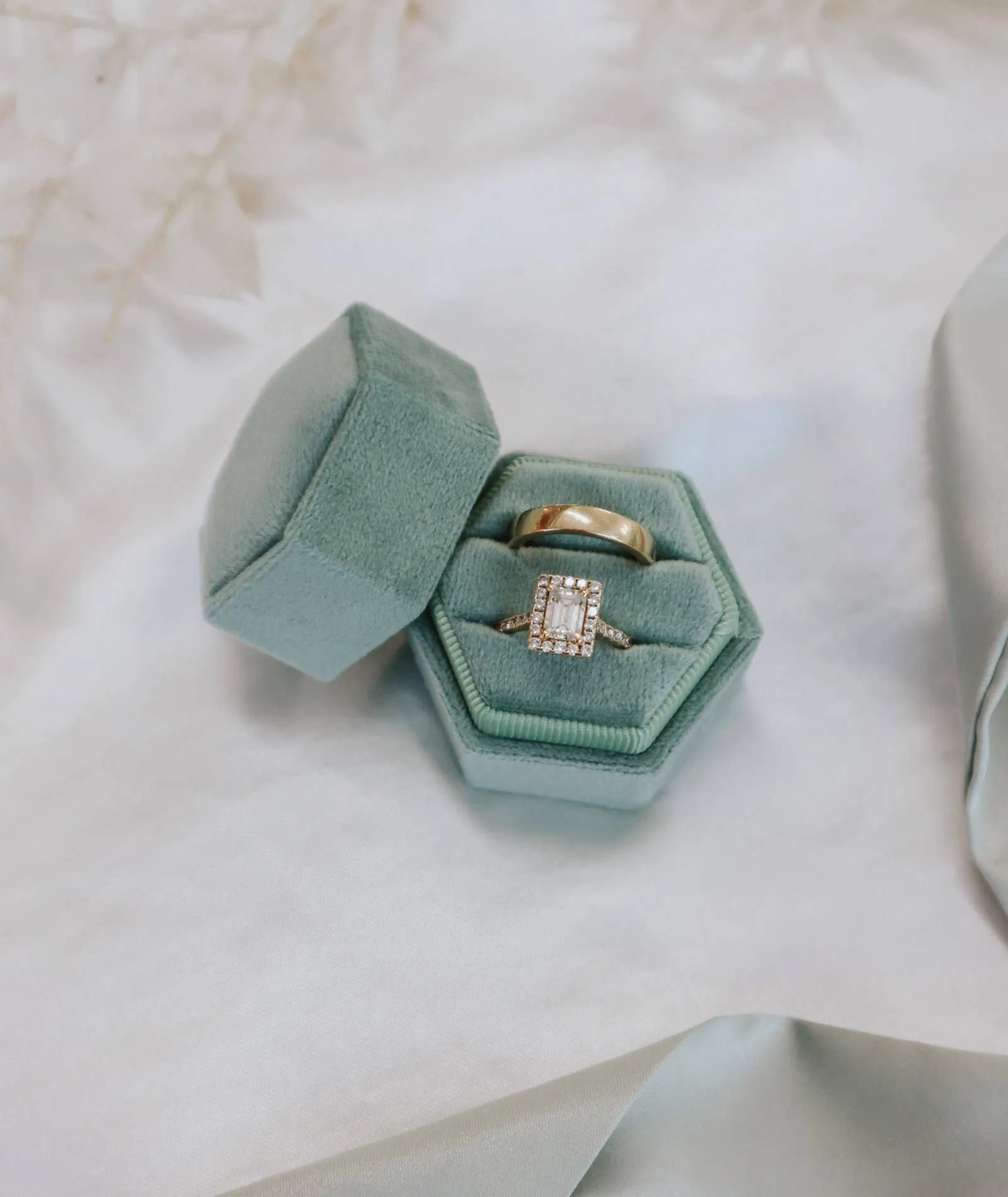 Sage Velvet Double Ring Box