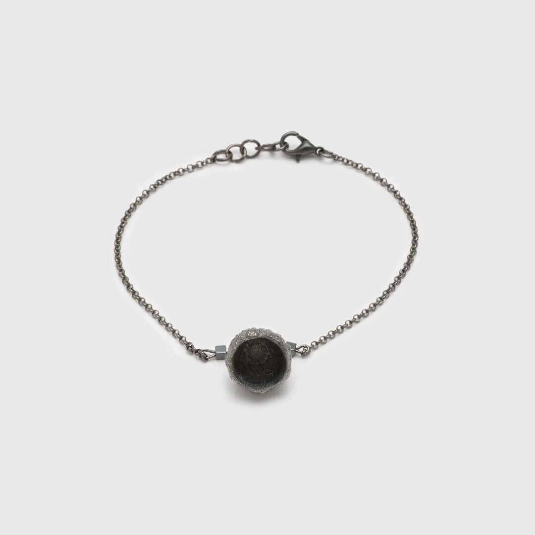 Simple acorn - charm bracelet - dark rhodium plated