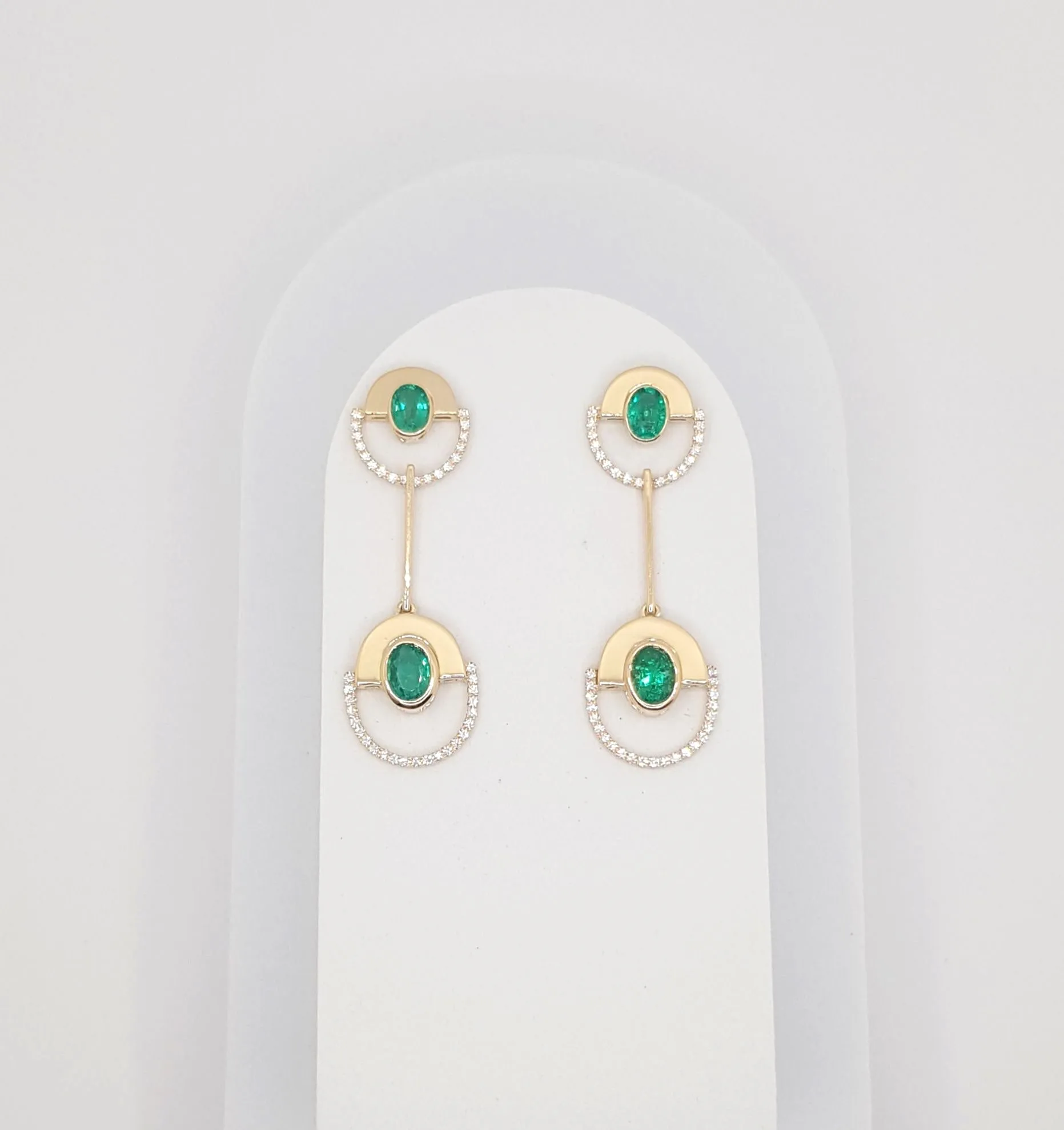 Twist Reflection Isla Oval Emerald Diamond Earrings