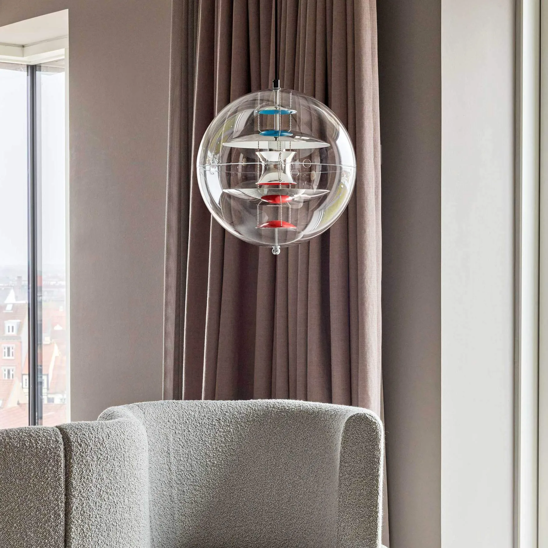 VP Globe Pendant Light